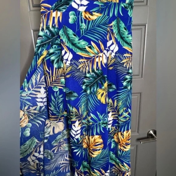 PLUS SIZE TROPICAL IRIS BRAND FLORAL MAXI DRESS- Womens SIZE 1X- SIDE SLITS - - Picture 4 of 4